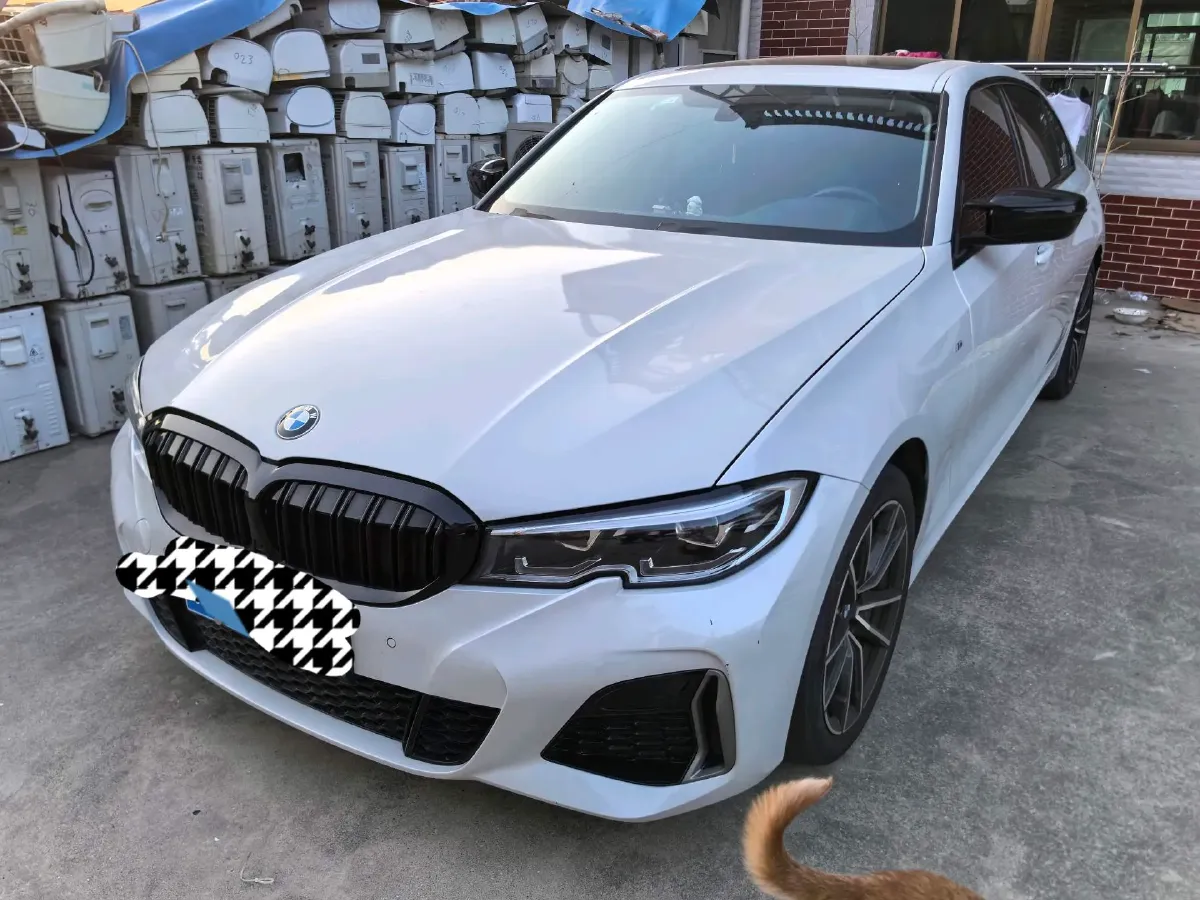 2022 BMW 3 Series 2.0T 156HP L4 8AT,autocango,china used car exporter,china ev exporter,chinese used car exporter,chinese used ev exporter
