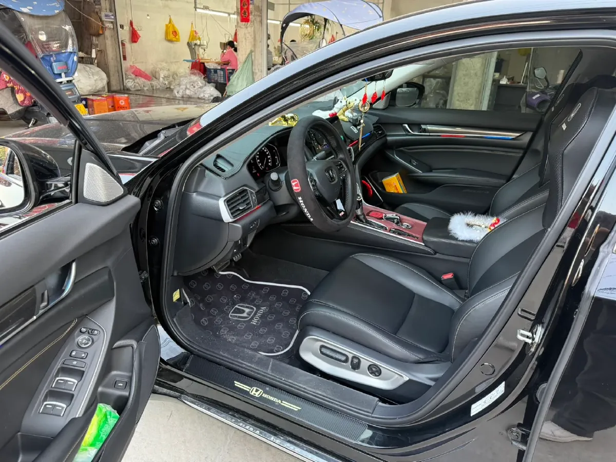 2022 Honda Accord 1.5T 194HP L4 CVT,autocango,china used car exporter,china ev exporter,chinese used car exporter,chinese used ev exporter