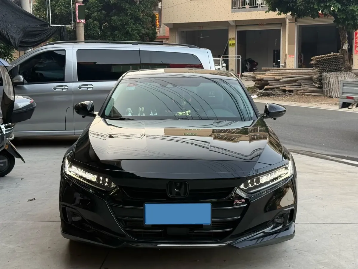 2022 Honda Accord 1.5T 194HP L4 CVT,autocango,china used car exporter,china ev exporter,chinese used car exporter,chinese used ev exporter