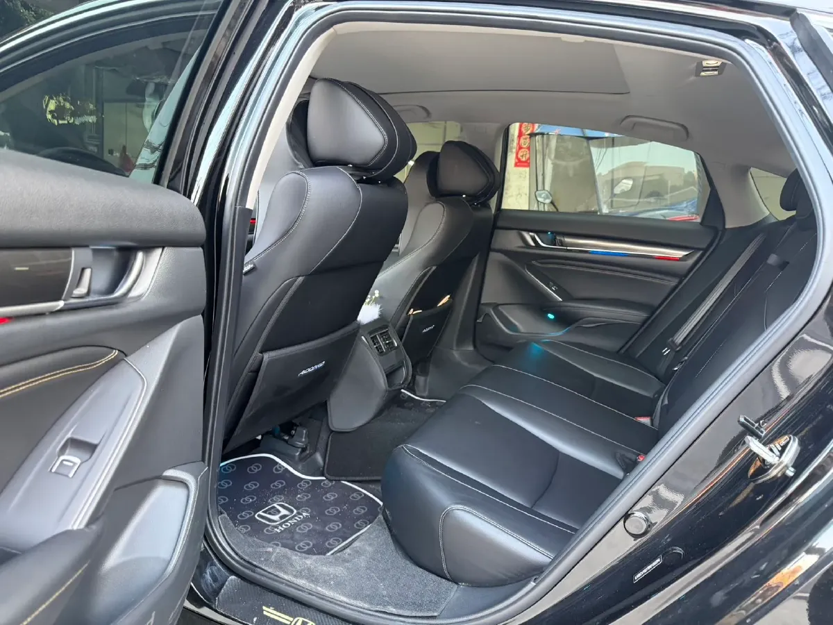 2022 Honda Accord 1.5T 194HP L4 CVT,autocango,china used car exporter,china ev exporter,chinese used car exporter,chinese used ev exporter