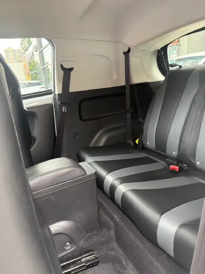 2022 Roewe Clever BEV 29KWH,autocango,china used car exporter,china ev exporter,chinese used car exporter,chinese used ev exporter