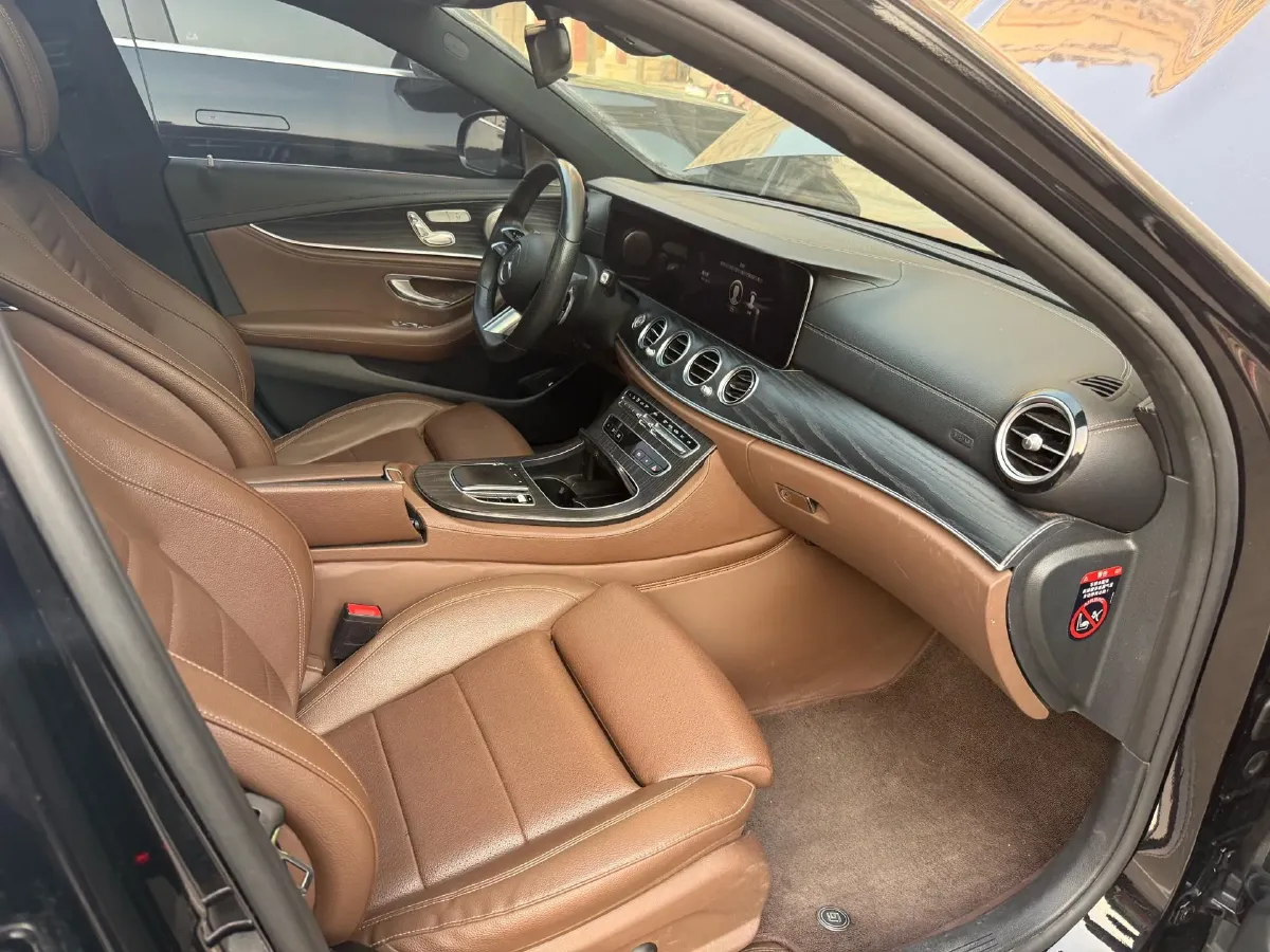 2021 Mercedes-Benz E Class 1.5T 184HP L4 9AT,autocango,china used car exporter,china ev exporter,chinese used car exporter,chinese used ev exporter