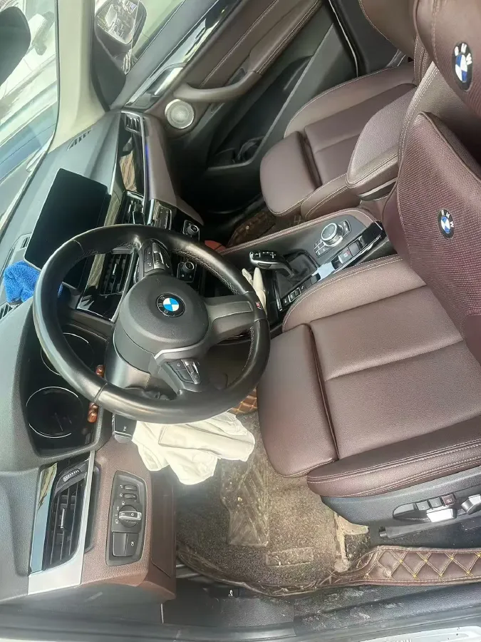 2021 BMW X1 1.5T 140HP L3 7DCT,autocango,china used car exporter,china ev exporter,chinese used car exporter,chinese used ev exporter