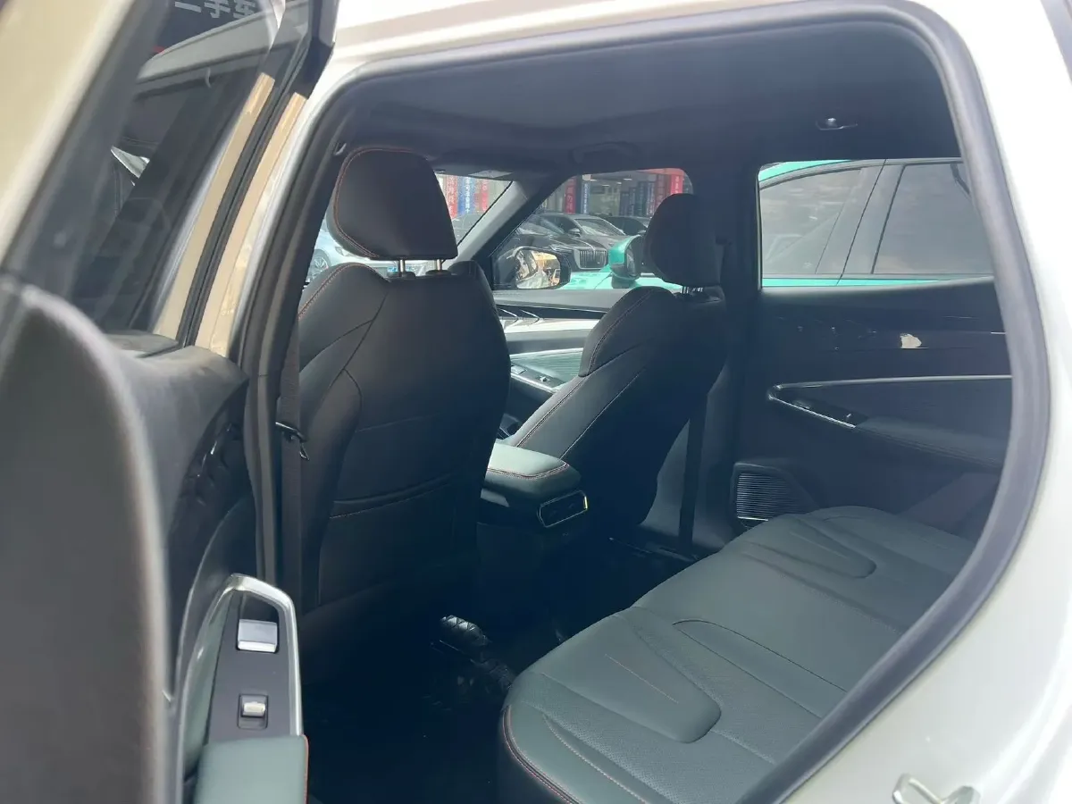 2023 Geely Azkarra 1.5T 181HP L4 7DCT,autocango,china used car exporter,china ev exporter,chinese used car exporter,chinese used ev exporter