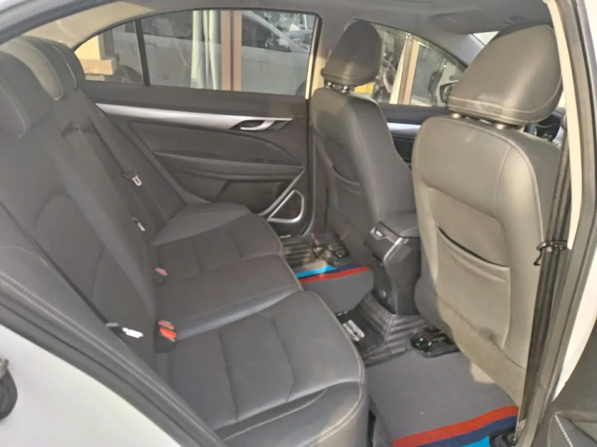 2020 Geely Emgrand 1.5L 109HP L4 CVT,autocango,china used car exporter,china ev exporter,chinese used car exporter,chinese used ev exporter