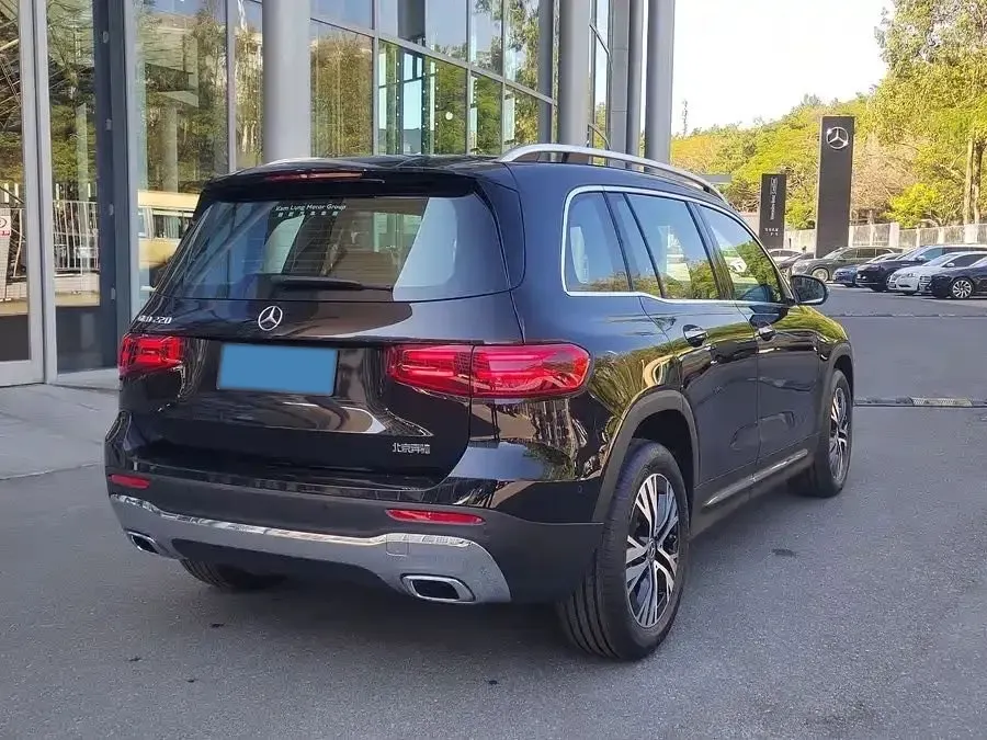 2025 Mercedes-Benz GLB Class 2.0T 190HP L4 8DCT,autocango,china used car exporter,china ev exporter,chinese used car exporter,chinese used ev exporter