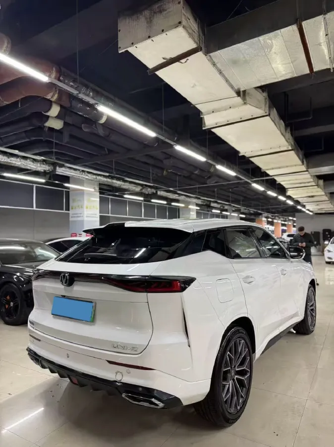 2024 ChangAn UNI-Z 1.5L 98HP L4 E-CVT PHEV 18.4KWH,autocango,china used car exporter,china ev exporter,chinese used car exporter,chinese used ev exporter