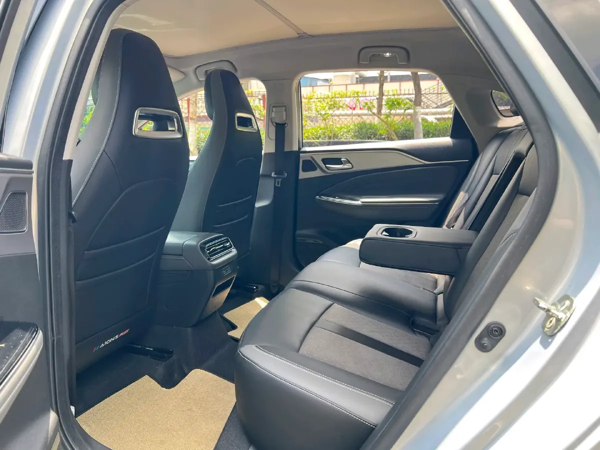 2022 ChangAn Oshan Z6 1.5T 170HP L4 6TCT PHEV 28.4KWH,autocango,china used car exporter,china ev exporter,chinese used car exporter,chinese used ev exporter