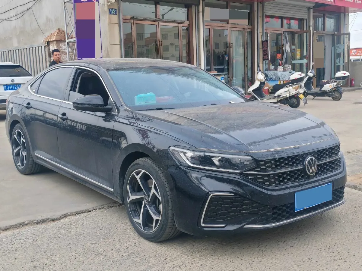 2025 Volkswagen Passat 2.0T 220HP L4 7DCT,autocango,china used car exporter,china ev exporter,chinese used car exporter,chinese used ev exporter