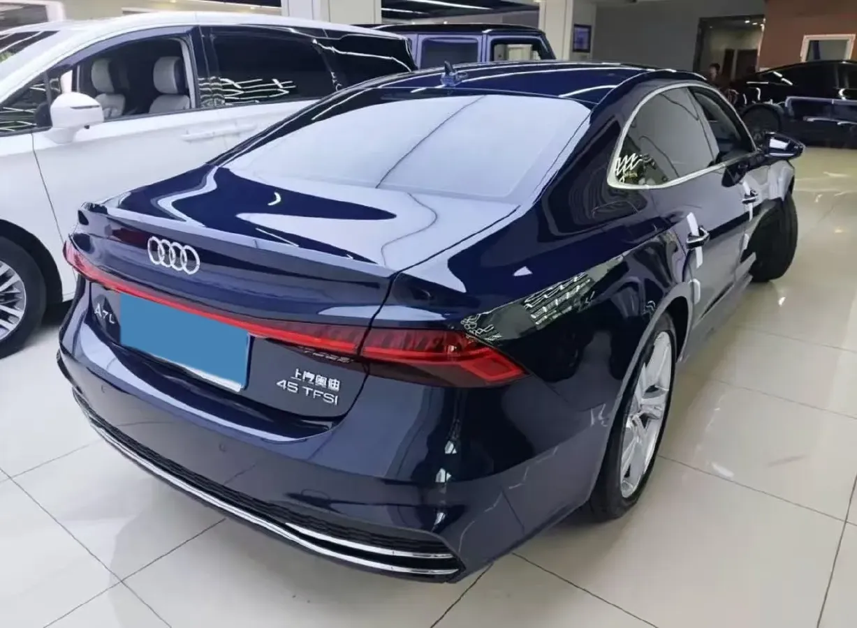 2022 Cadillac XT6 2.0T 237HP L4 9AT,autocango,china used car exporter,china ev exporter,chinese used car exporter,chinese used ev exporter