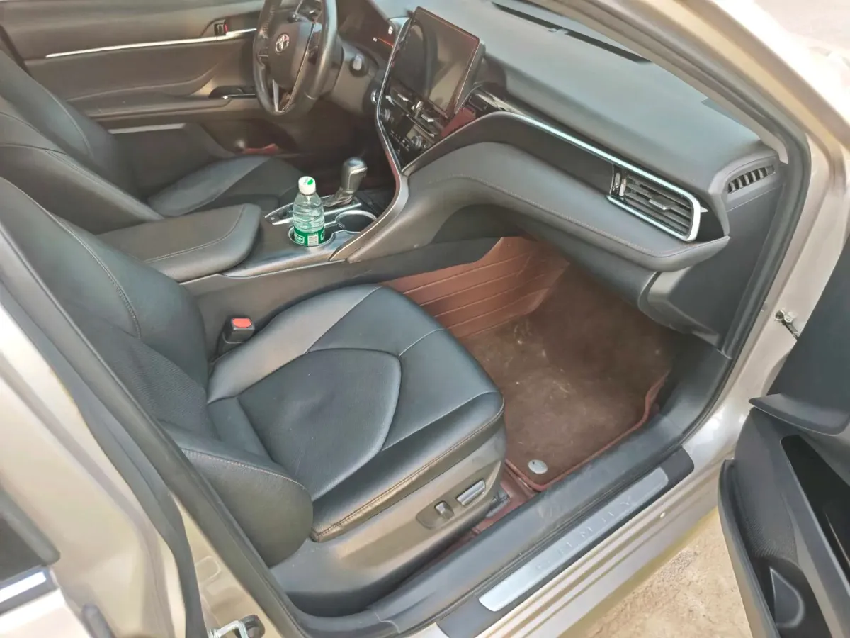 2021 Toyota Camry 2.5L 209HP L4 8AT,autocango,china used car exporter,china ev exporter,chinese used car exporter,chinese used ev exporter