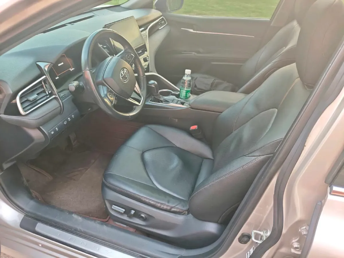 2021 Toyota Camry 2.5L 209HP L4 8AT,autocango,china used car exporter,china ev exporter,chinese used car exporter,chinese used ev exporter