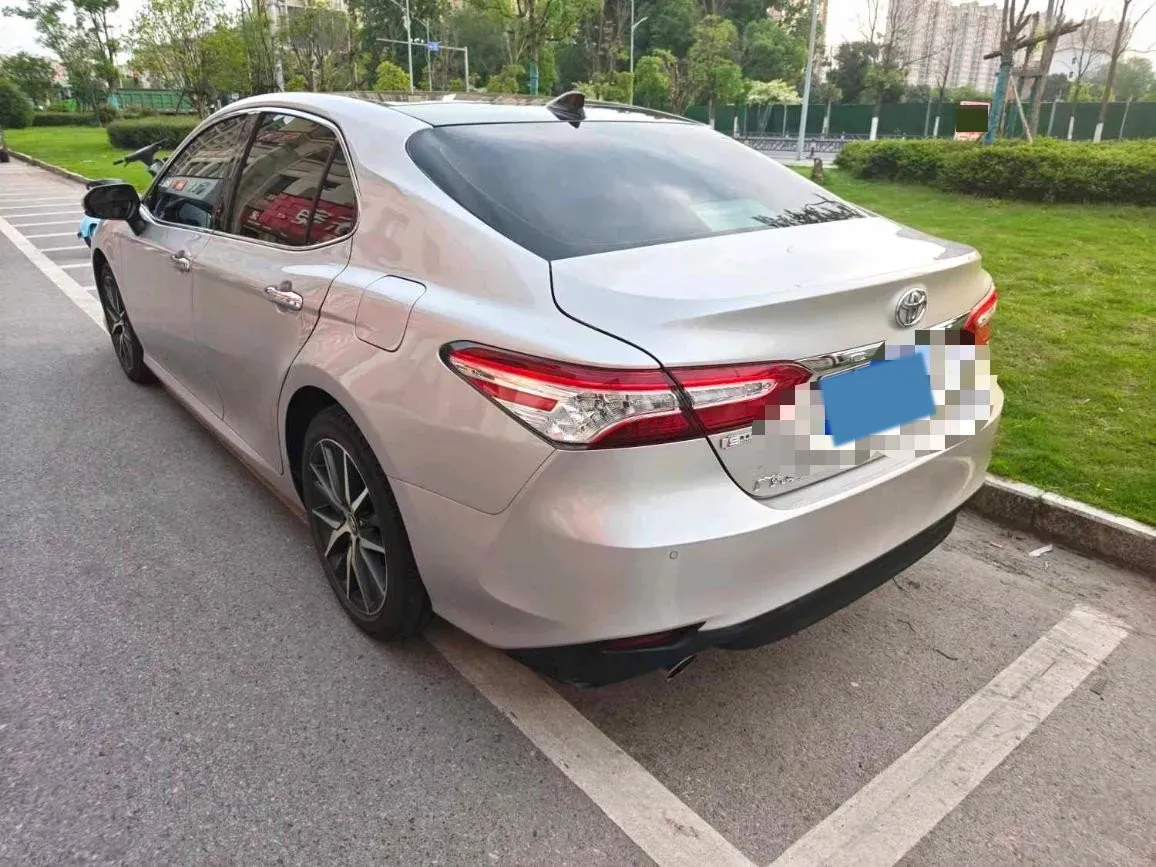 2021 Toyota Camry 2.5L 209HP L4 8AT,autocango,china used car exporter,china ev exporter,chinese used car exporter,chinese used ev exporter