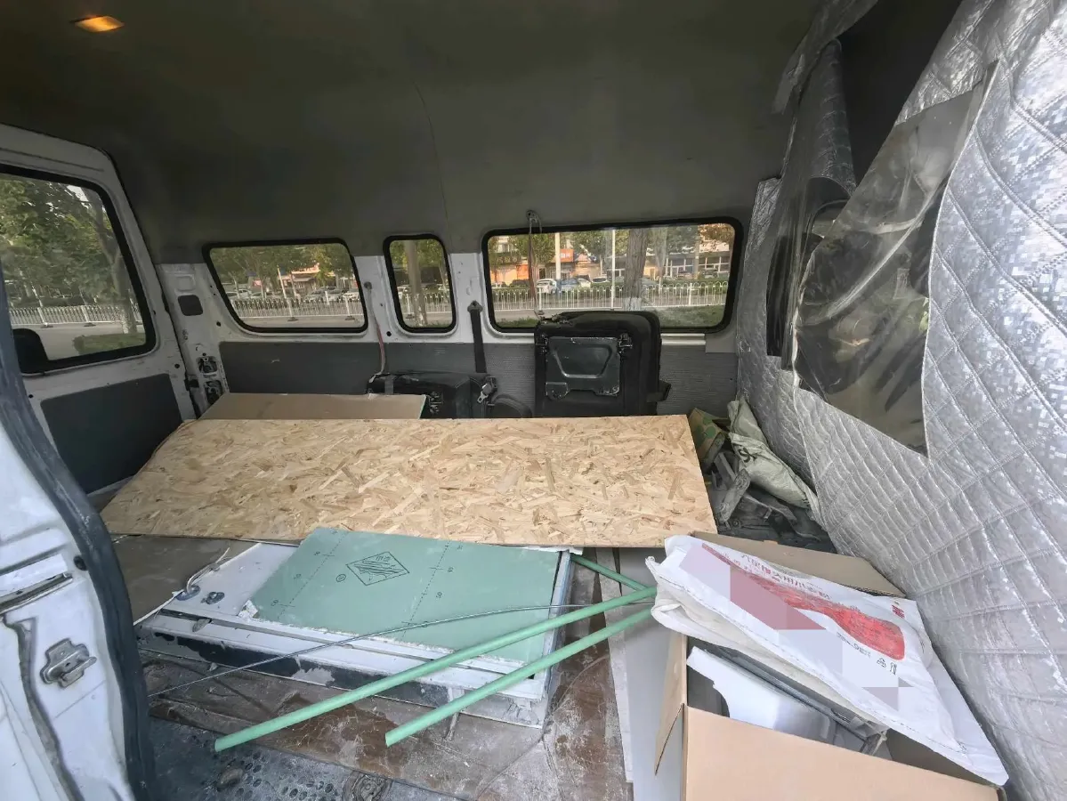 2021 MAXUS XinTu V80 2.0T 139HP L4 6MT,autocango,china used car exporter,china ev exporter,chinese used car exporter,chinese used ev exporter