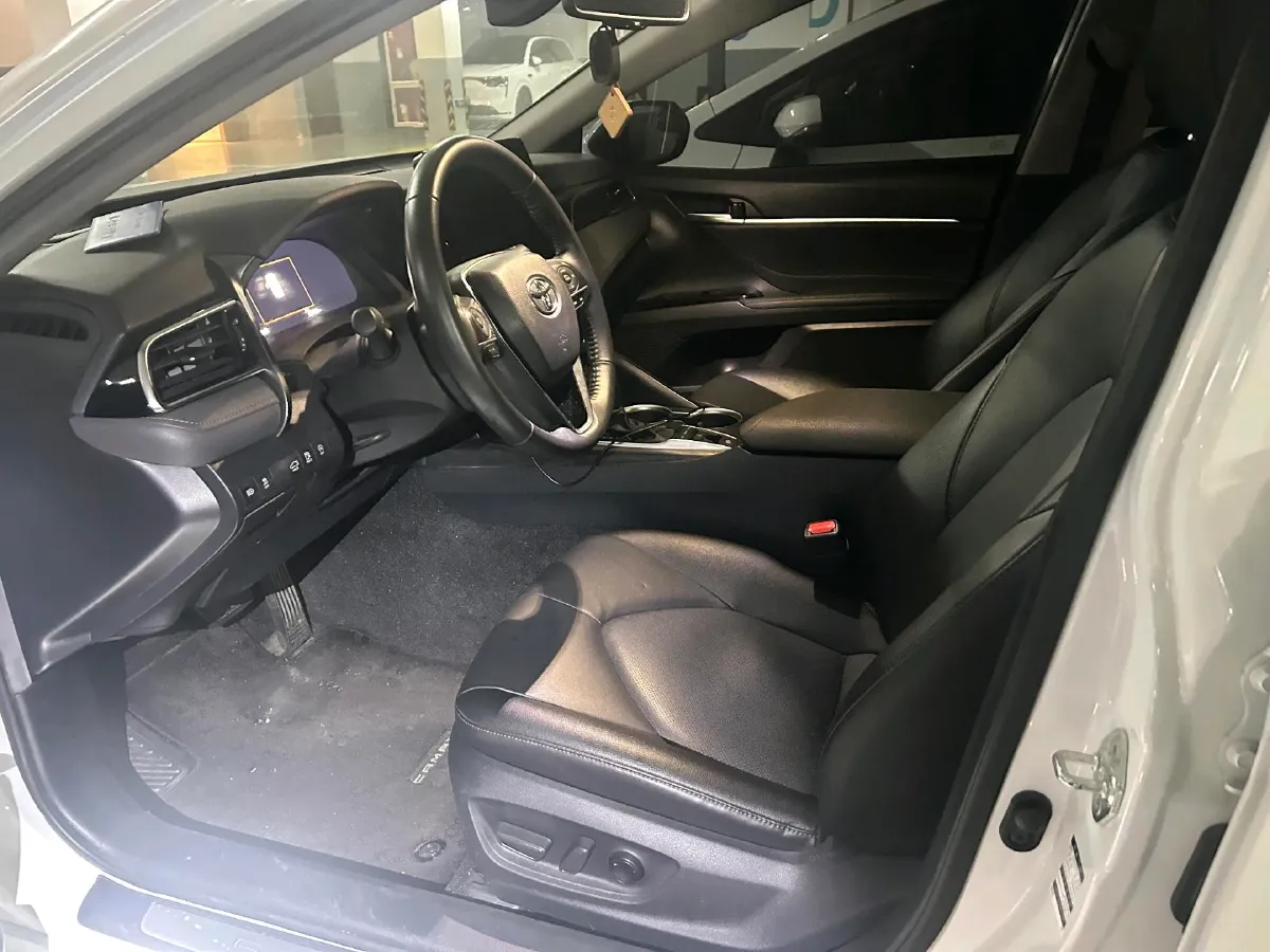 2021 Toyota Camry 2.5L 209HP L4 8AT,autocango,china used car exporter,china ev exporter,chinese used car exporter,chinese used ev exporter