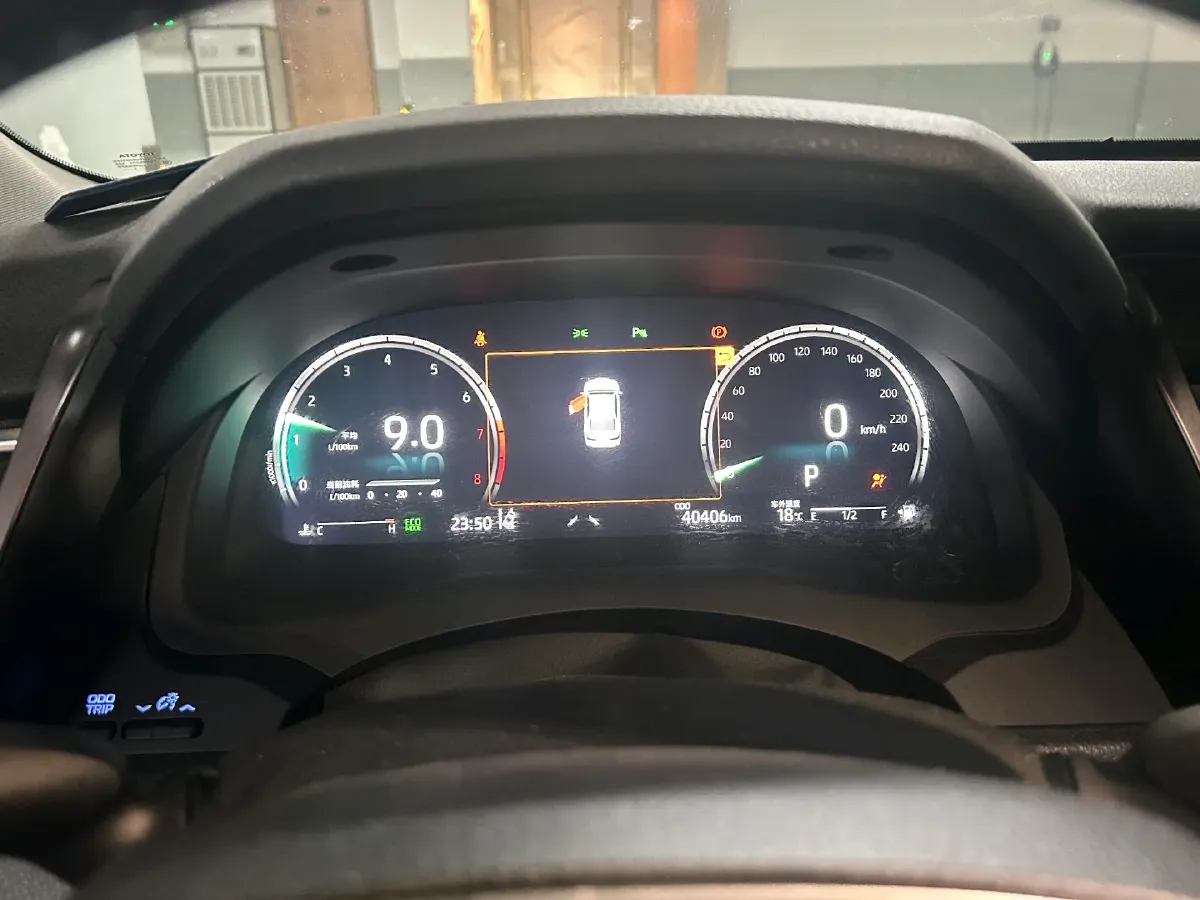 2021 Toyota Camry 2.5L 209HP L4 8AT,autocango,china used car exporter,china ev exporter,chinese used car exporter,chinese used ev exporter