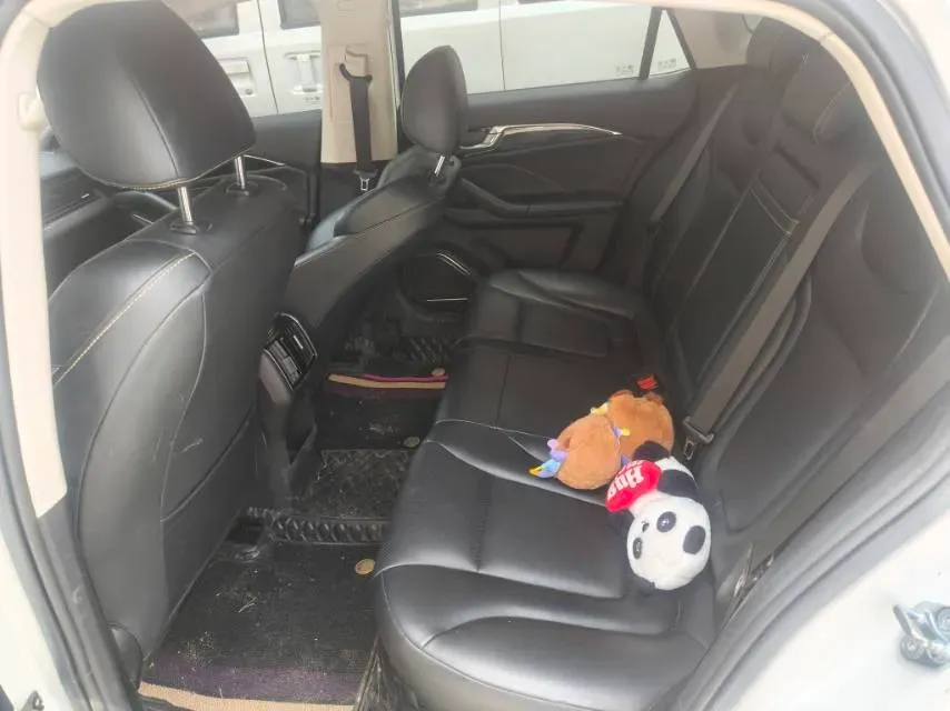 2022 DongFeng Fengon Fengon 580 1.5T 184HP L4 6AT,autocango,china used car exporter,china ev exporter,chinese used car exporter,chinese used ev exporter