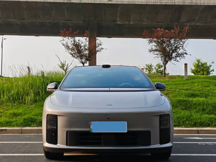 2025 Li i6 BEV,autocango,china used car exporter,china ev exporter,chinese used car exporter,chinese used ev exporter