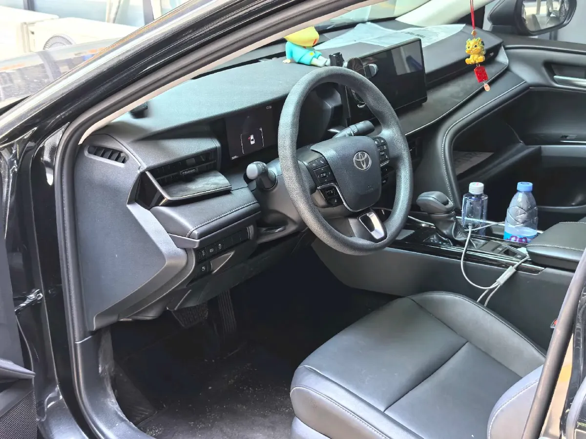 2024 Toyota Camry 2.0L 152HP L4 E-CVT Hybrid,autocango,china used car exporter,china ev exporter,chinese used car exporter,chinese used ev exporter