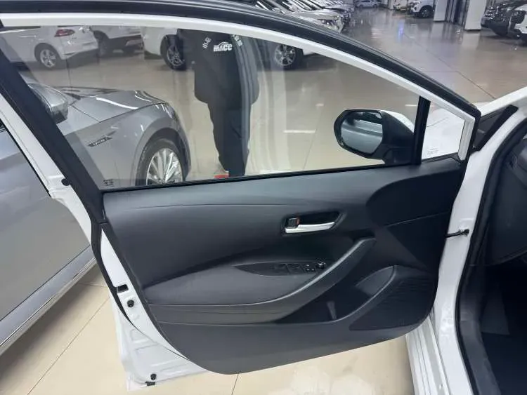 2021 Toyota Corolla 1.2T 116HP L4 CVT,autocango,china used car exporter,china ev exporter,chinese used car exporter,chinese used ev exporter