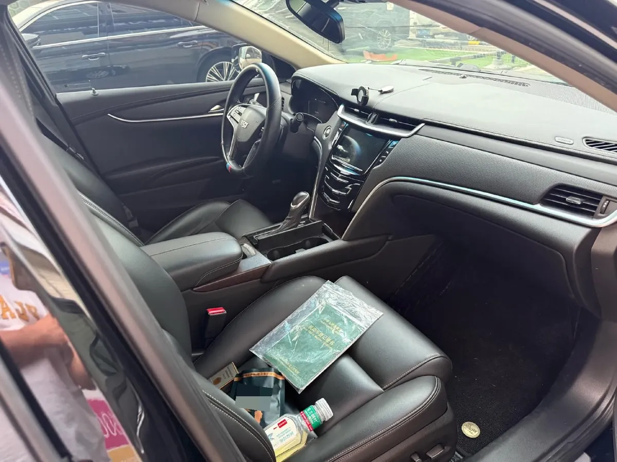 2018 Cadillac XT5 2.0T 250HP L4 8AT,autocango,china used car exporter,china ev exporter,chinese used car exporter,chinese used ev exporter