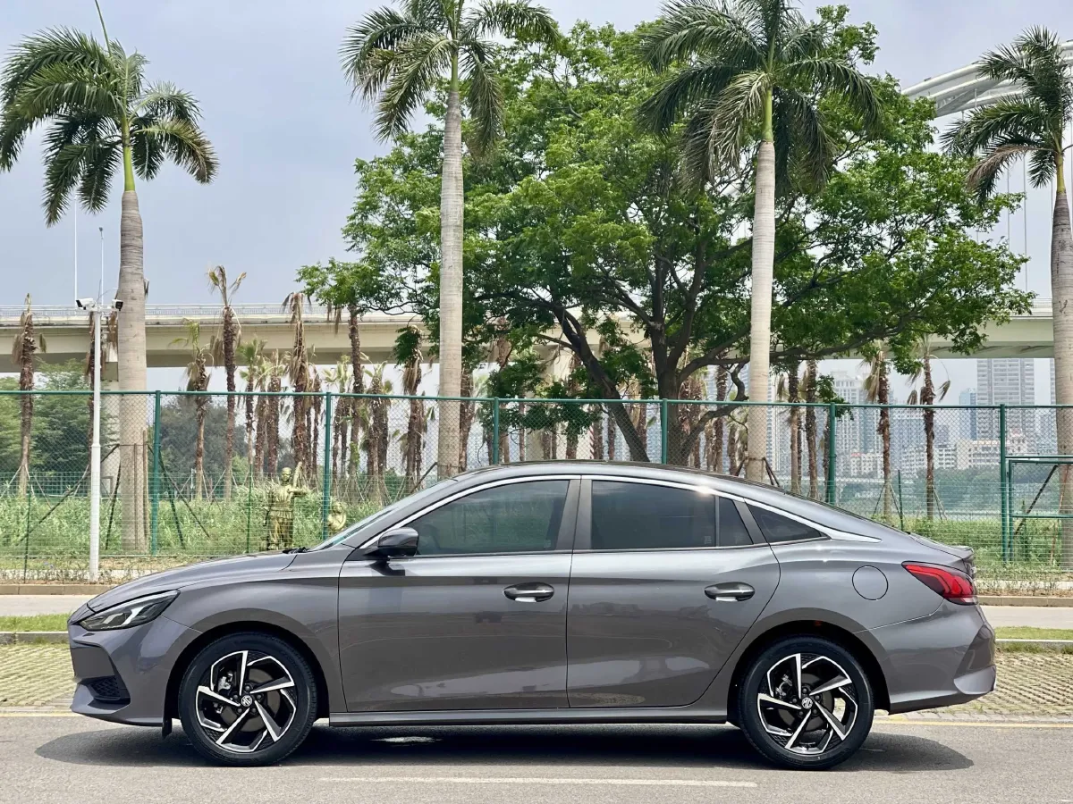 2021 MG 5 1.5T 173HP L4 7DCT,autocango,china used car exporter,china ev exporter,chinese used car exporter,chinese used ev exporter