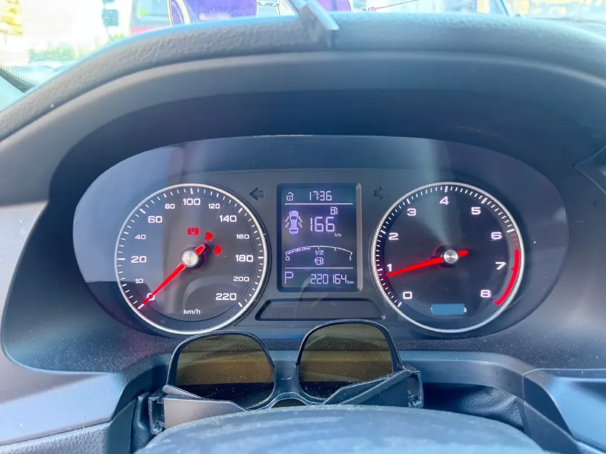 2018 Roewe 360 1.5L 116HP L4 4AT,autocango,china used car exporter,china ev exporter,chinese used car exporter,chinese used ev exporter