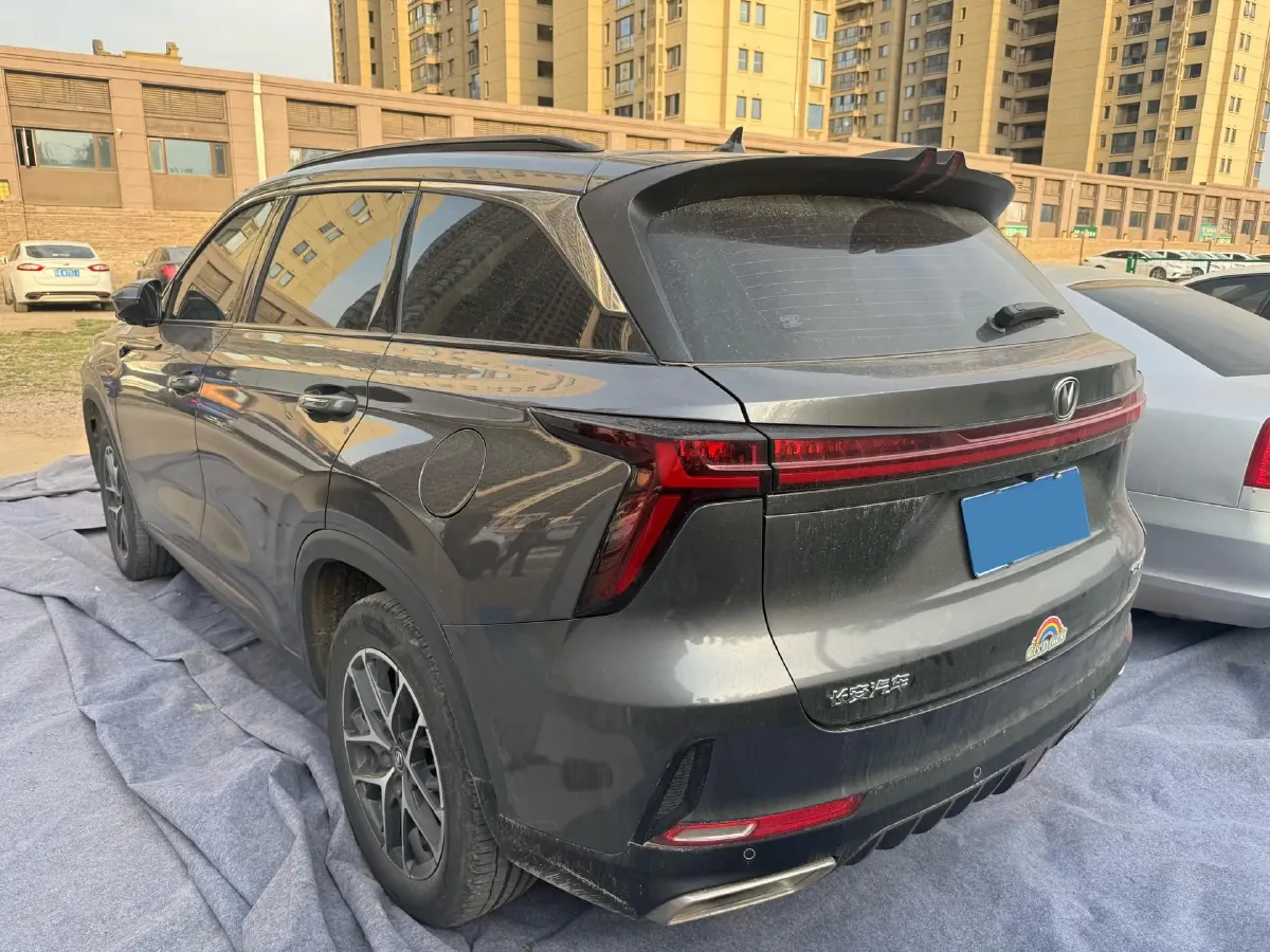 2022 ChangAn CS75 Plus 1.5T 188HP L4 8AT,autocango,china used car exporter,china ev exporter,chinese used car exporter,chinese used ev exporter