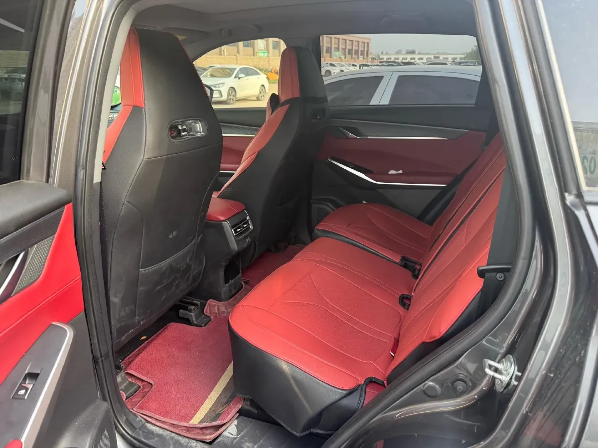 2022 ChangAn CS75 Plus 1.5T 188HP L4 8AT,autocango,china used car exporter,china ev exporter,chinese used car exporter,chinese used ev exporter