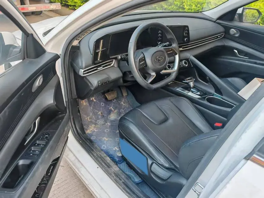 2021 Hyundai Elantra 1.5L 115HP L4 CVT,autocango,china used car exporter,china ev exporter,chinese used car exporter,chinese used ev exporter