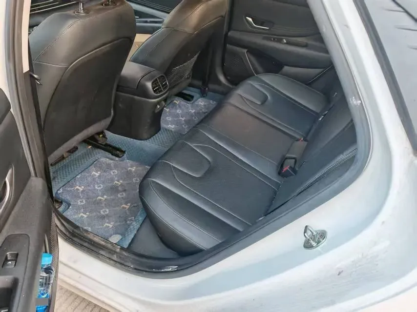 2021 Hyundai Elantra 1.5L 115HP L4 CVT,autocango,china used car exporter,china ev exporter,chinese used car exporter,chinese used ev exporter