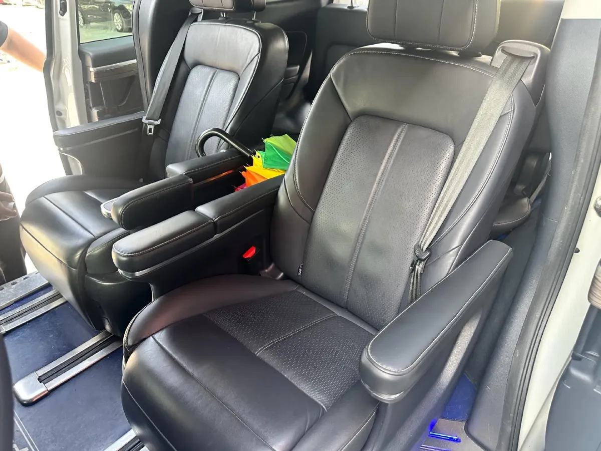 2021 GAC Trumpchi M8 2.0T 252HP L4 8AT,autocango,china used car exporter,china ev exporter,chinese used car exporter,chinese used ev exporter