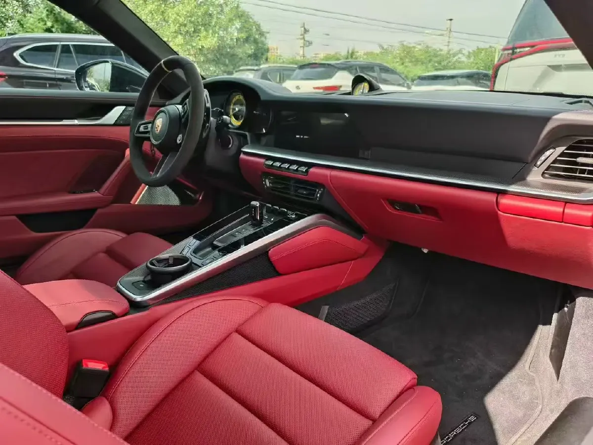 2023 Porsche 911 3.7T 650HP H6 8DCT,autocango,china used car exporter,china ev exporter,chinese used car exporter,chinese used ev exporter