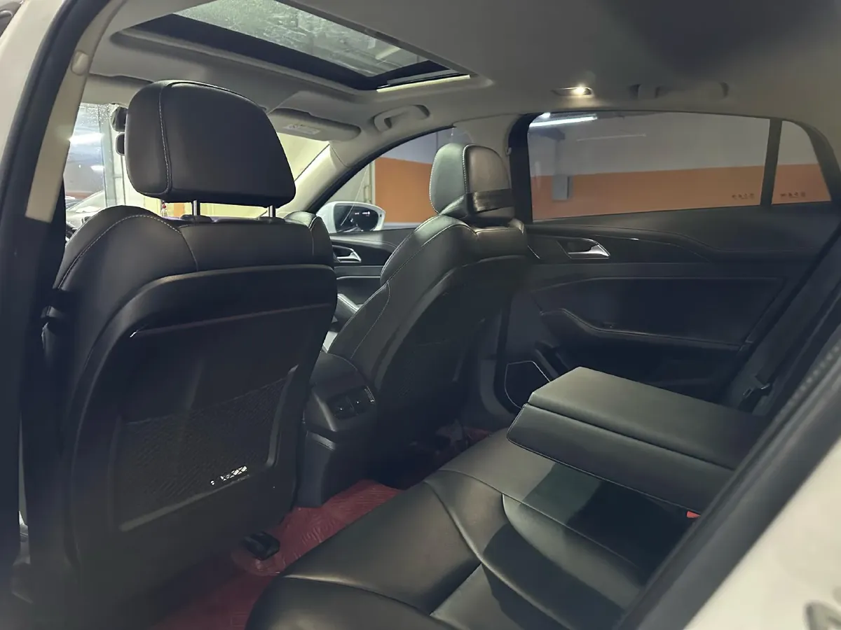 2019 HongQi H5 1.8T 180HP L4 6AT,autocango,china used car exporter,china ev exporter,chinese used car exporter,chinese used ev exporter