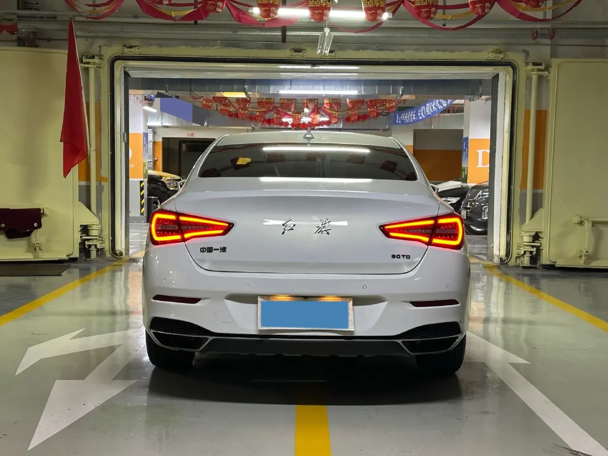 2019 HongQi H5 1.8T 180HP L4 6AT,autocango,china used car exporter,china ev exporter,chinese used car exporter,chinese used ev exporter