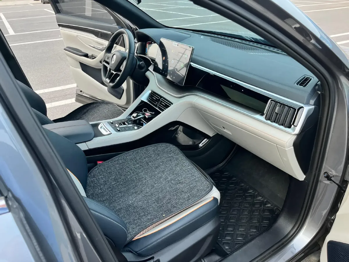 2021 Geely JiaJi 1.5T 177HP L3 7DCT PHEV 11.3KWH,autocango,china used car exporter,china ev exporter,chinese used car exporter,chinese used ev exporter