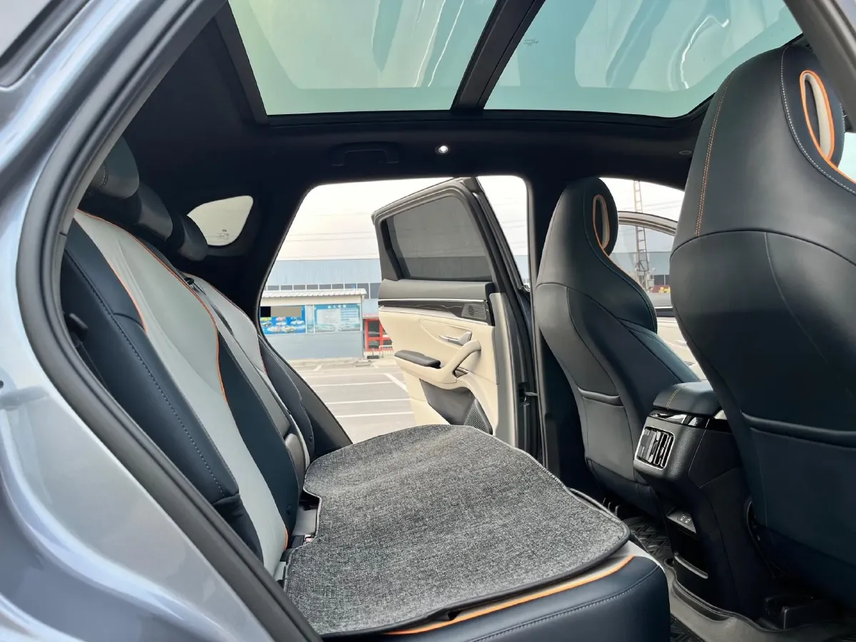 2021 Geely JiaJi 1.5T 177HP L3 7DCT PHEV 11.3KWH,autocango,china used car exporter,china ev exporter,chinese used car exporter,chinese used ev exporter