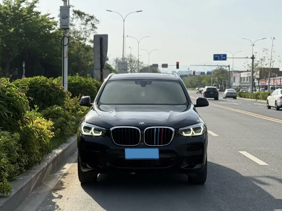 2021 BMW X3 2.0T 224HP L4 8AT,autocango,china used car exporter,china ev exporter,chinese used car exporter,chinese used ev exporter