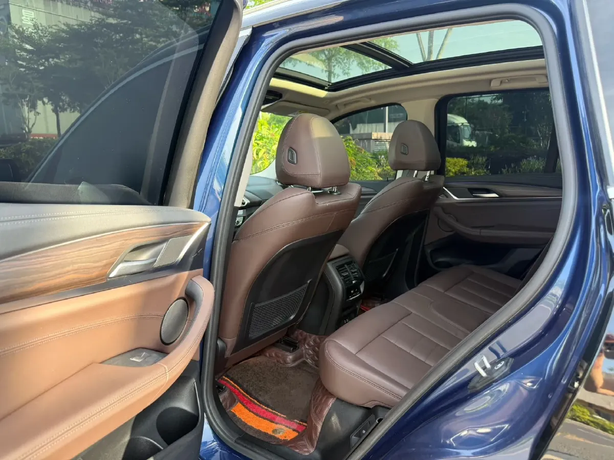 2021 BMW X3 2.0T 224HP L4 8AT,autocango,china used car exporter,china ev exporter,chinese used car exporter,chinese used ev exporter