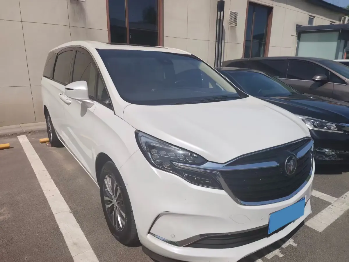 2022 Buick GL8 2.0T 237HP L4 9AT,autocango,china used car exporter,china ev exporter,chinese used car exporter,chinese used ev exporter
