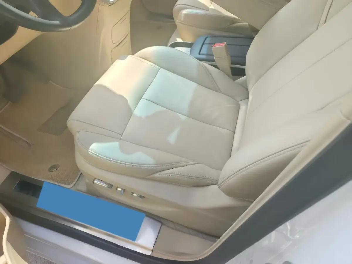 2022 Buick GL8 2.0T 237HP L4 9AT,autocango,china used car exporter,china ev exporter,chinese used car exporter,chinese used ev exporter