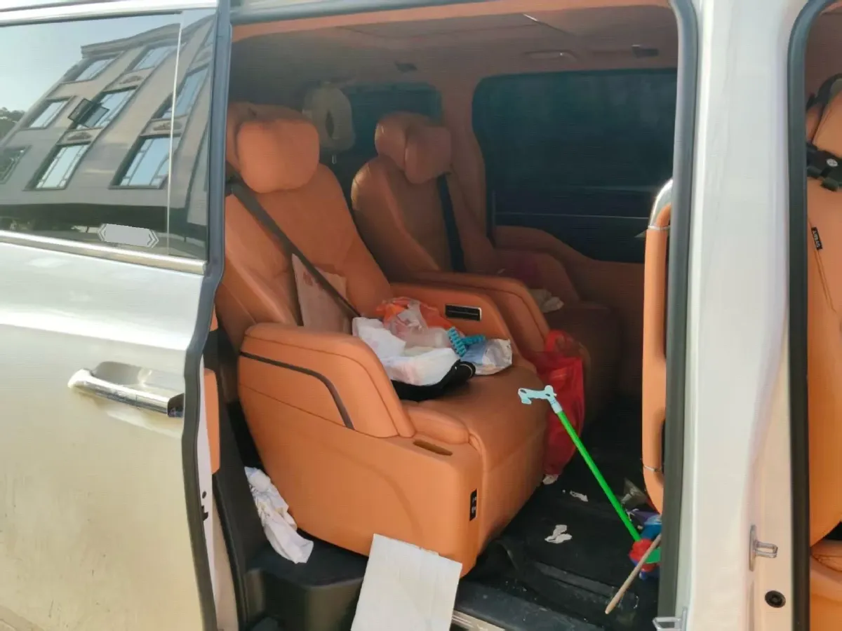 2024 Toyota Sienna 2.5L 189HP L4 E-CVT Hybrid,autocango,china used car exporter,china ev exporter,chinese used car exporter,chinese used ev exporter