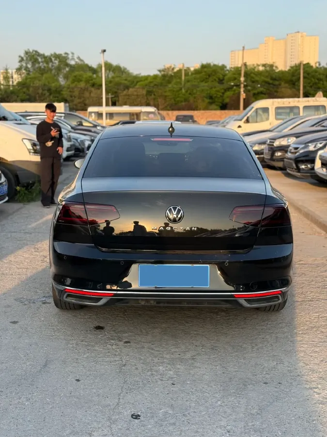 2020 Volkswagen Magotan 2.0T 186HP L4 7DCT,autocango,china used car exporter,china ev exporter,chinese used car exporter,chinese used ev exporter