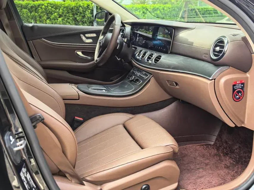 2022 Mercedes-Benz E Class 2.0T 258HP L4 9AT,autocango,china used car exporter,china ev exporter,chinese used car exporter,chinese used ev exporter