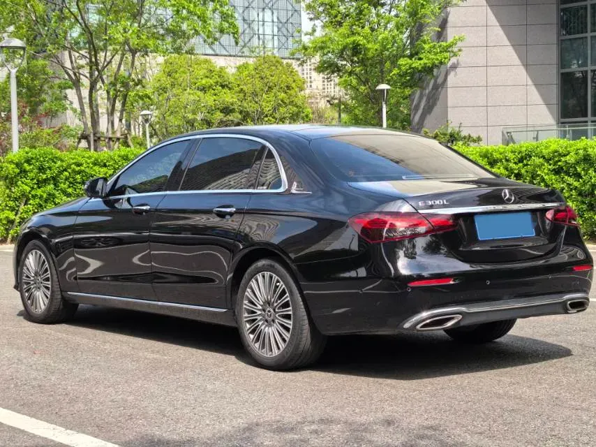 2022 Mercedes-Benz E Class 2.0T 258HP L4 9AT,autocango,china used car exporter,china ev exporter,chinese used car exporter,chinese used ev exporter