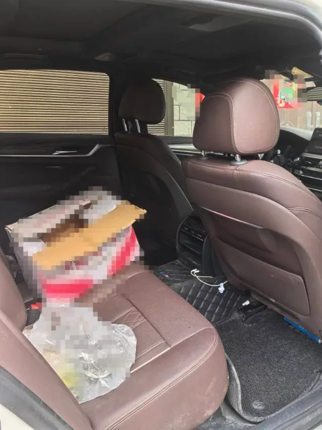 2022 BMW 5 Series 2.0T 252HP L4 8AT,autocango,china used car exporter,china ev exporter,chinese used car exporter,chinese used ev exporter