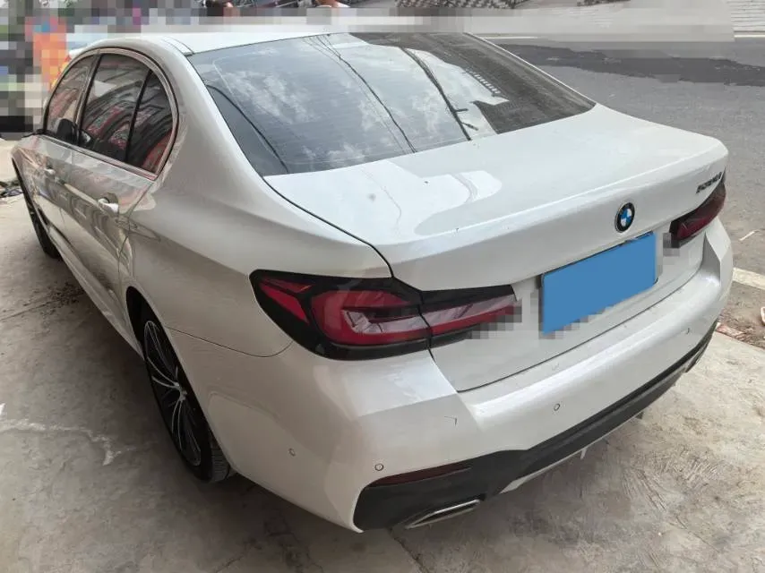 2022 BMW 5 Series 2.0T 252HP L4 8AT,autocango,china used car exporter,china ev exporter,chinese used car exporter,chinese used ev exporter