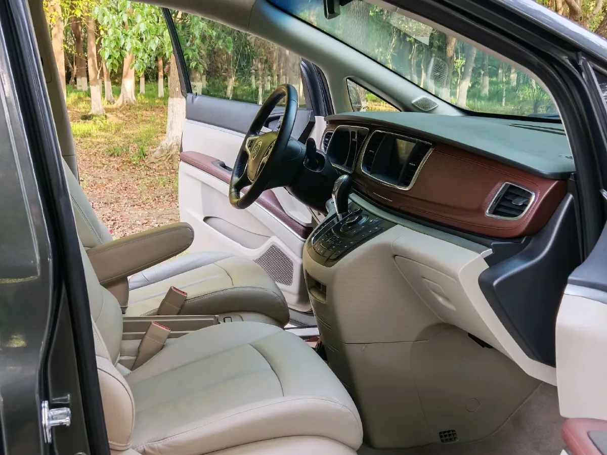 2018 Buick GL8 2.0T 260HP L4 6AT,autocango,china used car exporter,china ev exporter,chinese used car exporter,chinese used ev exporter