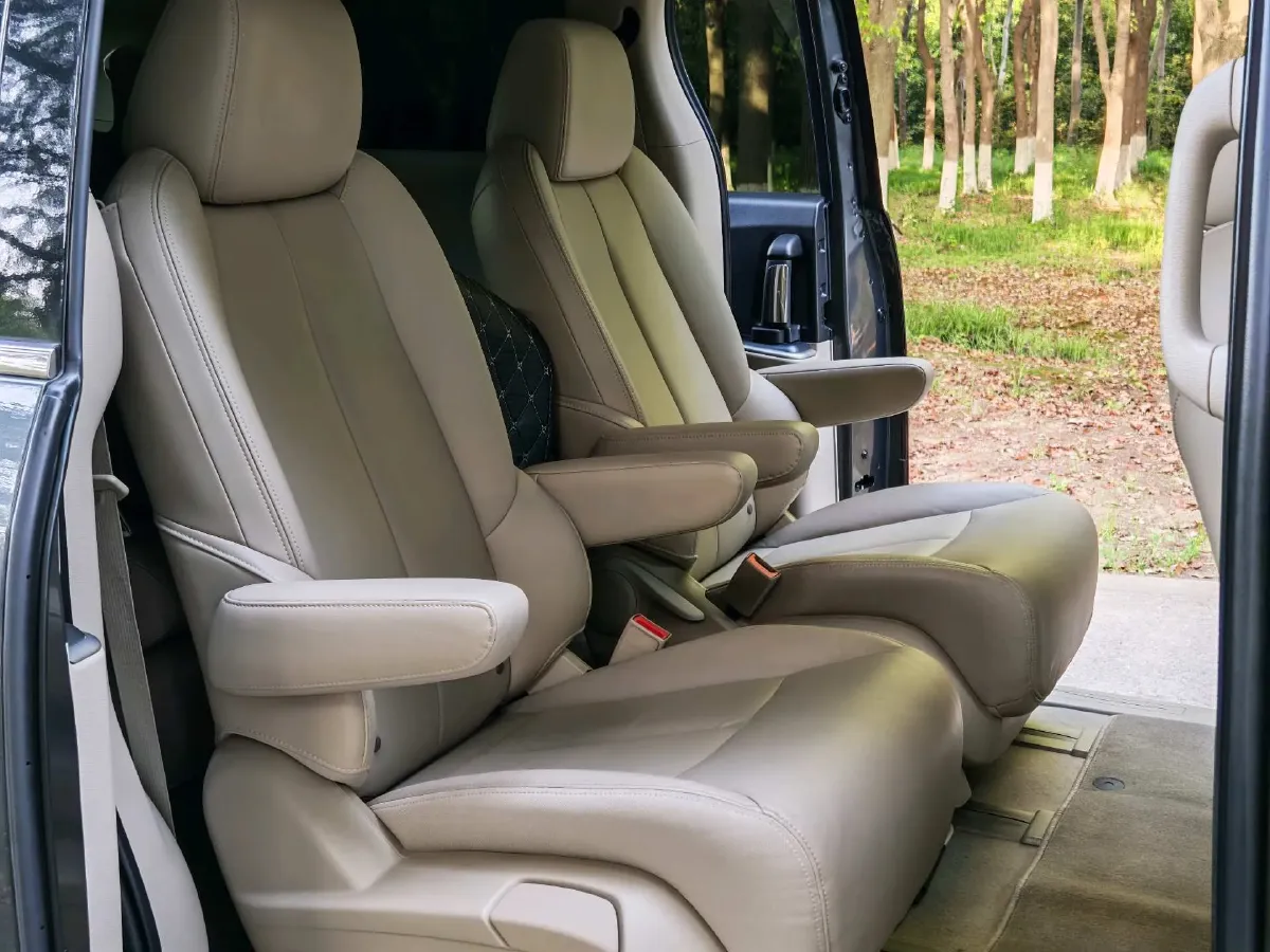 2018 Buick GL8 2.0T 260HP L4 6AT,autocango,china used car exporter,china ev exporter,chinese used car exporter,chinese used ev exporter