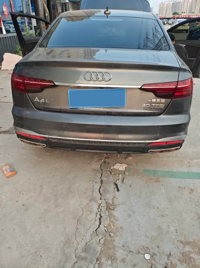 2020 Audi A4L 2.0T 190HP L4 7DCT,autocango,china used car exporter,china ev exporter,chinese used car exporter,chinese used ev exporter